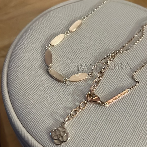 KENDRA SCOTT Fern Necklace - Picture 2 of 3